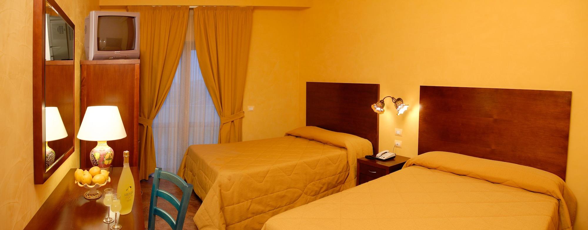 Hotel Ciuri Di Badia 布塞托·帕里佐罗 外观 照片