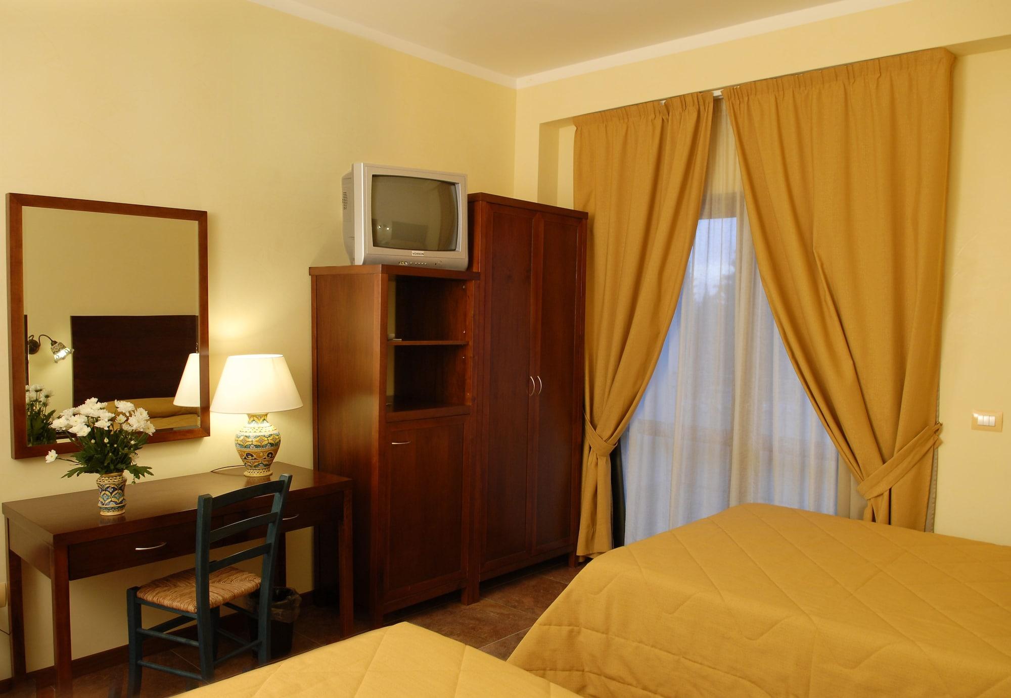 Hotel Ciuri Di Badia 布塞托·帕里佐罗 外观 照片