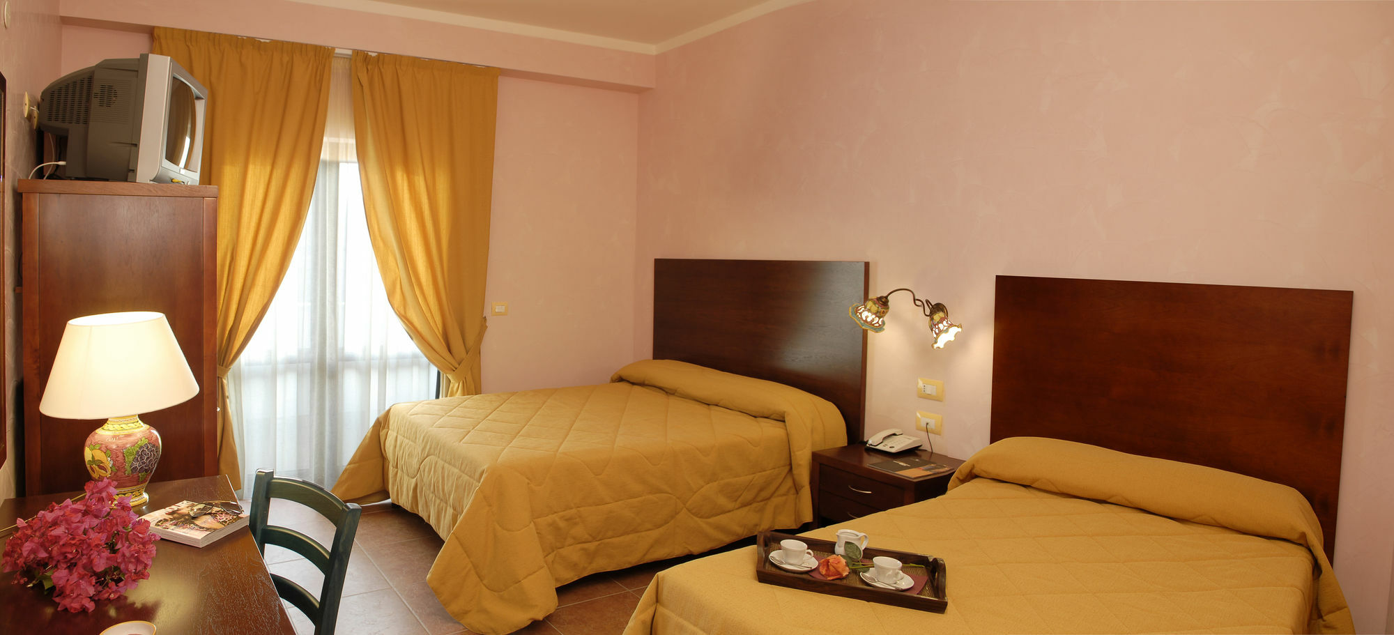 Hotel Ciuri Di Badia 布塞托·帕里佐罗 外观 照片
